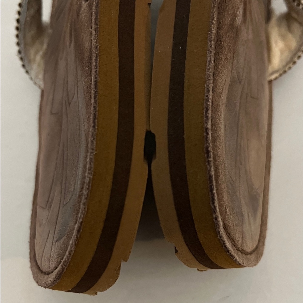 UGG Brown Suede Shearling Thong Sandals with Woven Strap Sz 9 - Picture 9 of 16